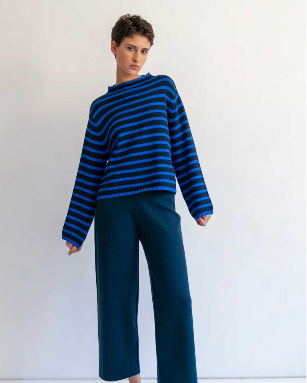 DEMYLEE - Dylan Striped Sweater - Navy/Blue